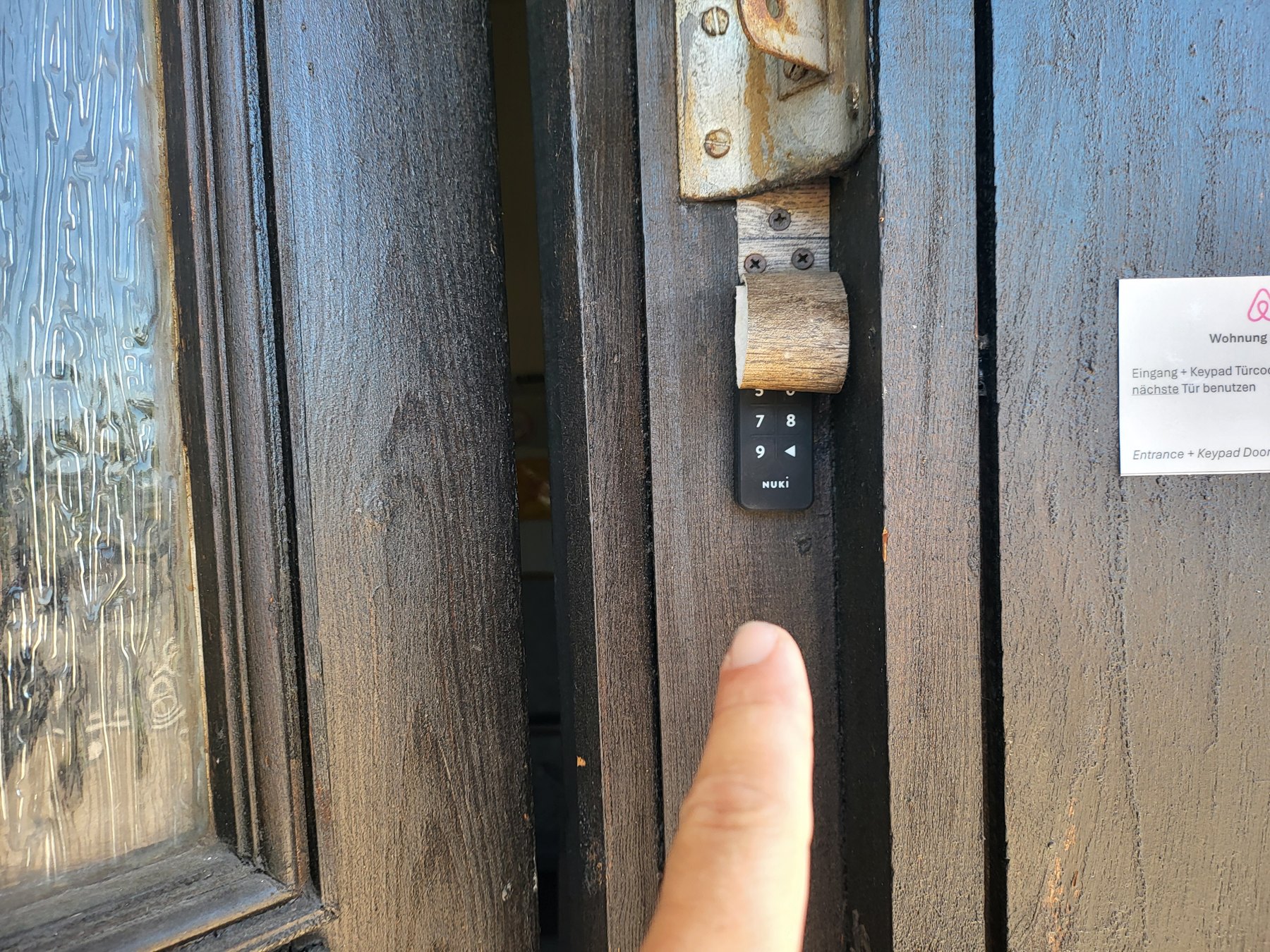 Keypad am separaten Eingang der Erdgeschosswohnung